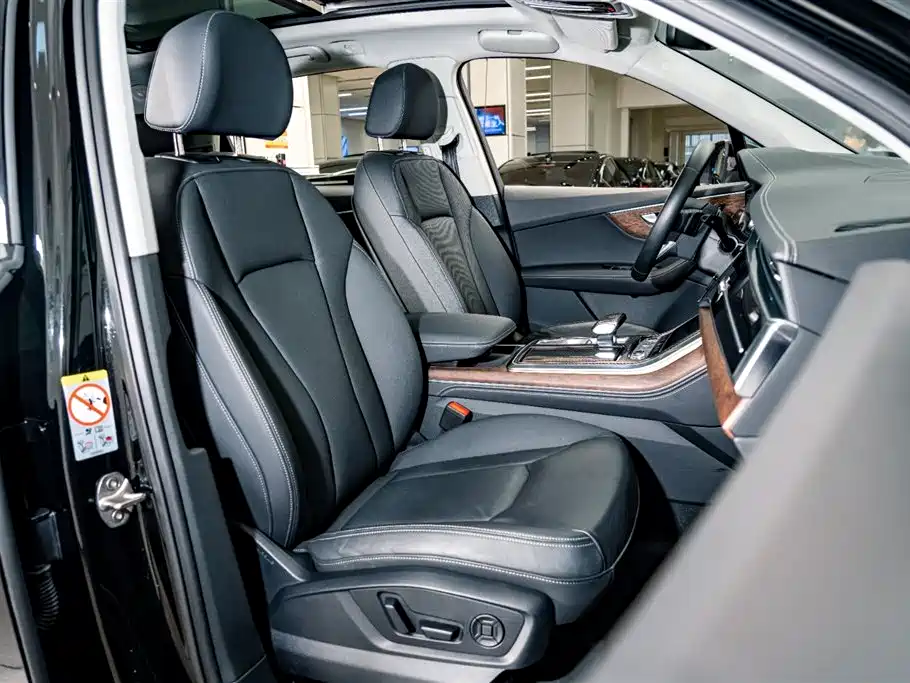 Audi Q7 2024 45 TFSI quattro S line Sport фото 19