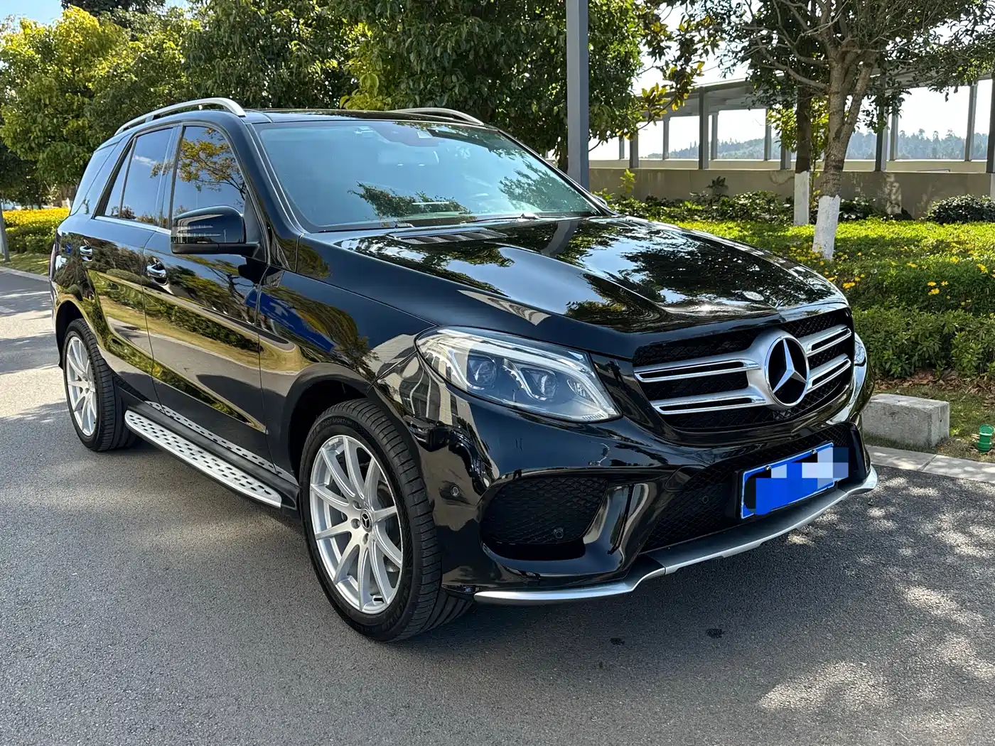 Mercedes-Benz GLE 2018 GLE 320 4MATIC Luxury Ultimate Edition фото 3