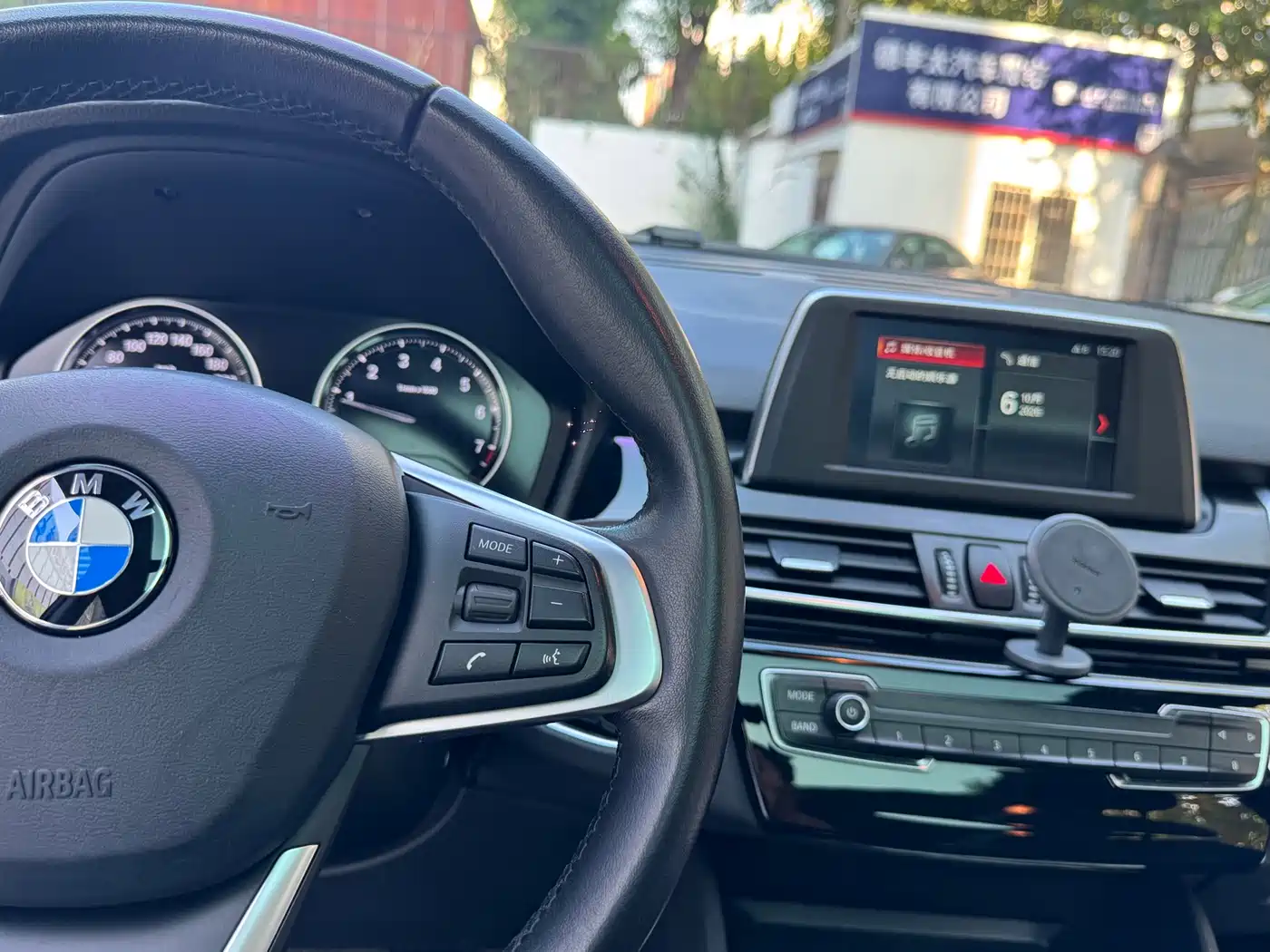 BMW 2 Series Touring 2019 2018 218i Luxury Line