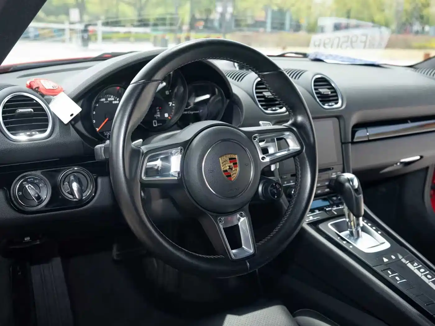 Porsche 718 2019 Cayman T 2.0T фото 4