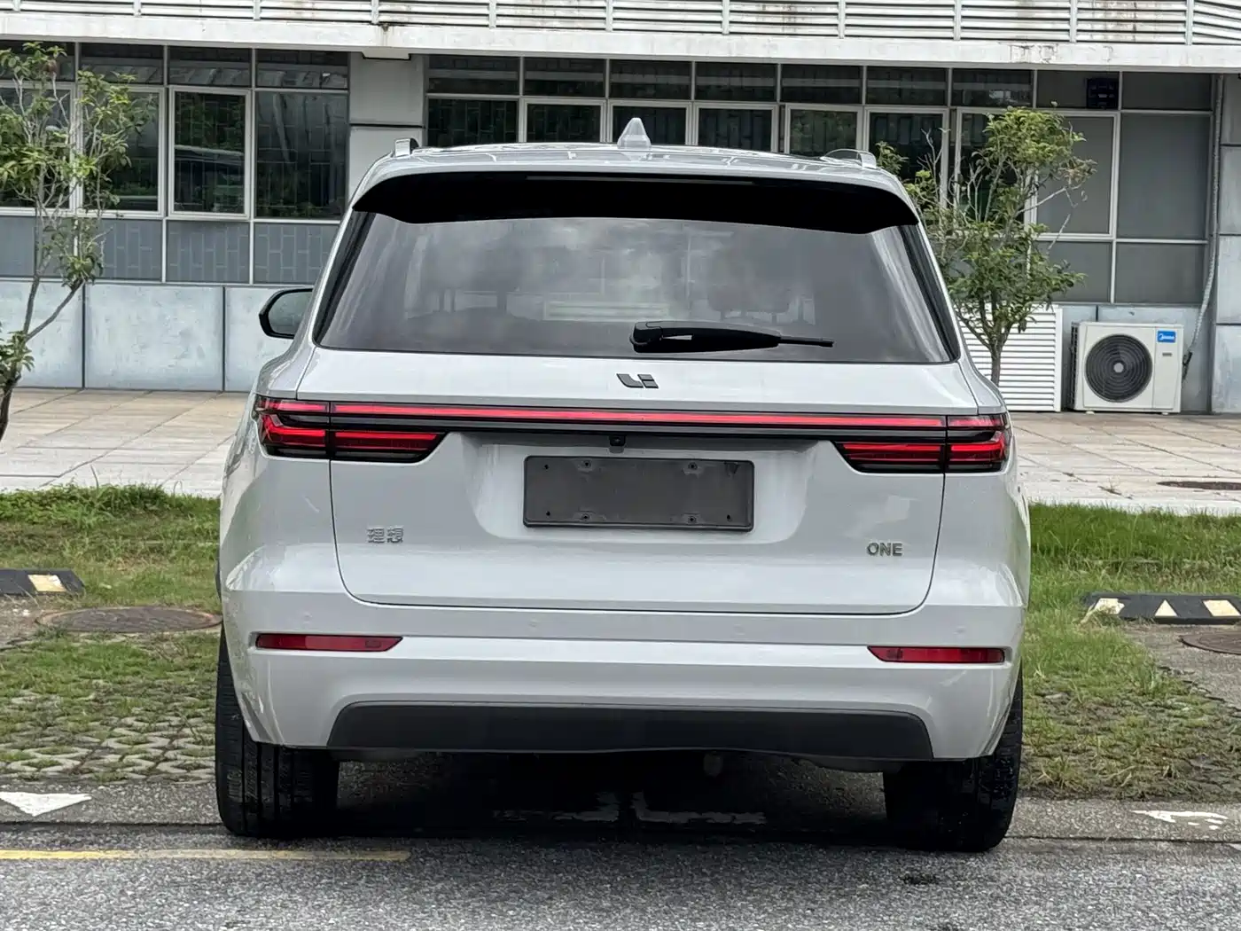 Фото 20 - Li Auto Li ONE