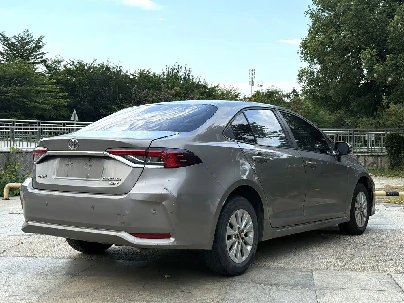 Фото 4 - Toyota Corolla
