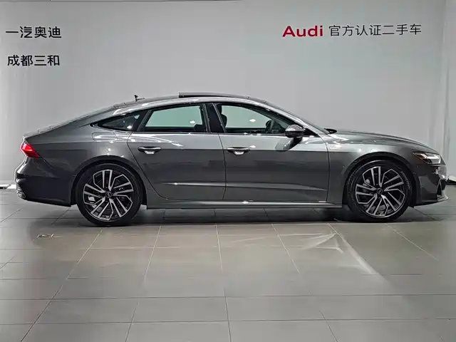 Audi A7 2025 Model 45 TFSI Premium Selection — фото 3
