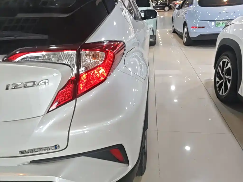 Toyota IZOA E-engine 2021 2020 E·Smart Enjoy Edition