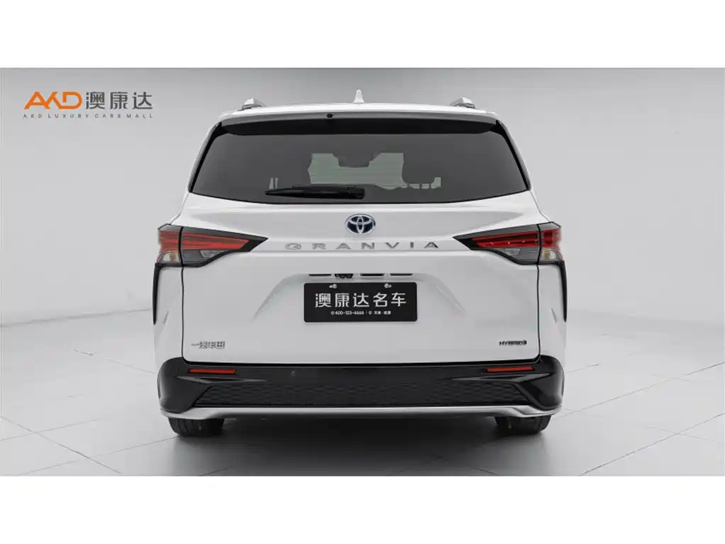 Toyota Granvia 2022 Model Year 2.5L Hybrid Flagship Edition фото 4