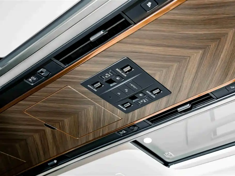 Lexus LM 2026 2025 Model 500h Six-Seater Prestige Edition