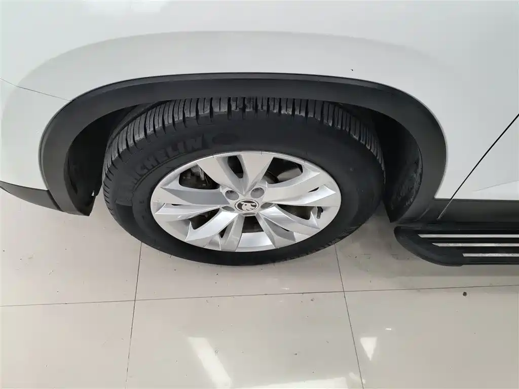 Škoda Kamiq 2018 1.5L Automatic Standard Edition China VI фото 23