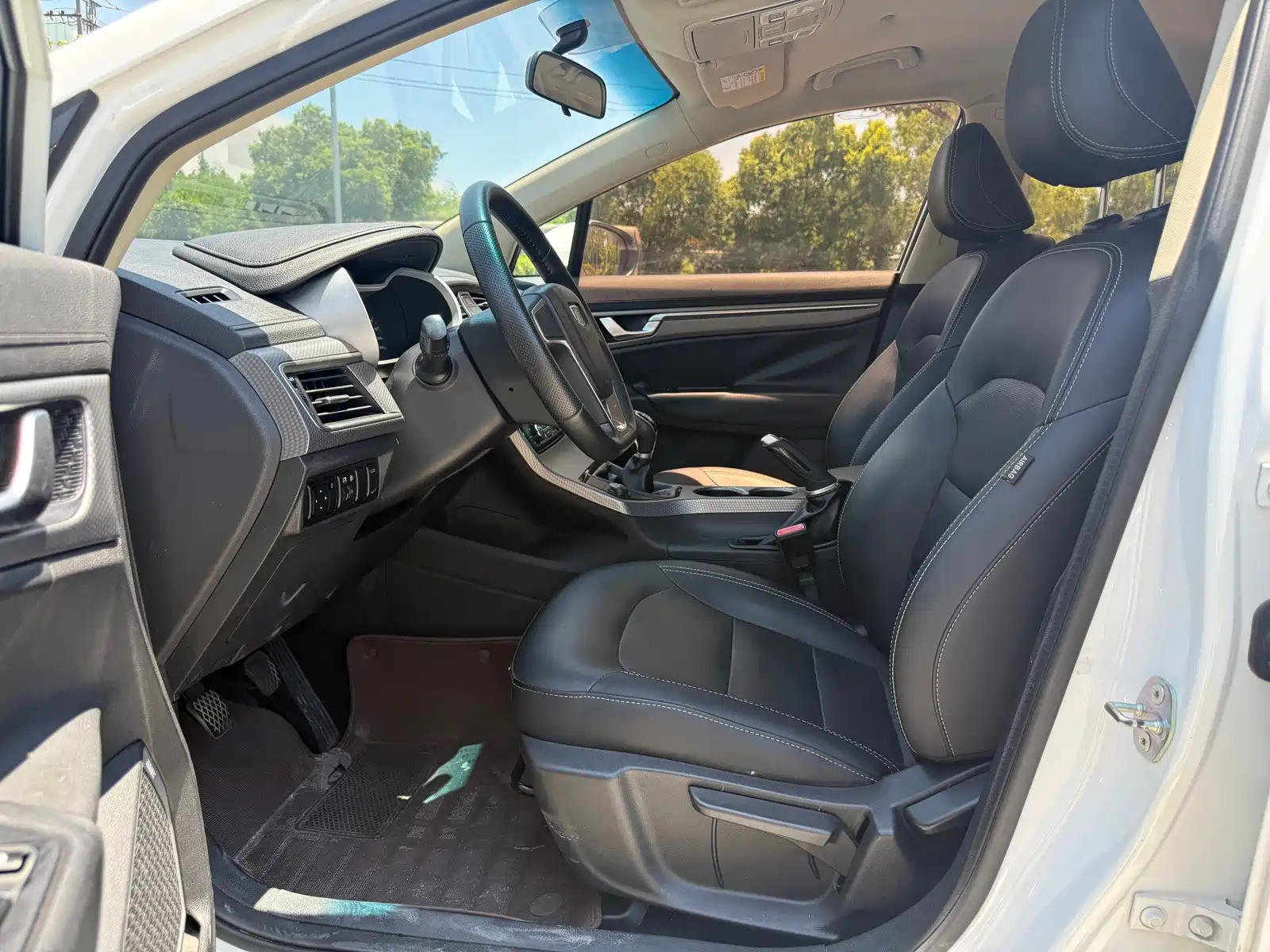 صورة 7 - Geely Emgrand GS