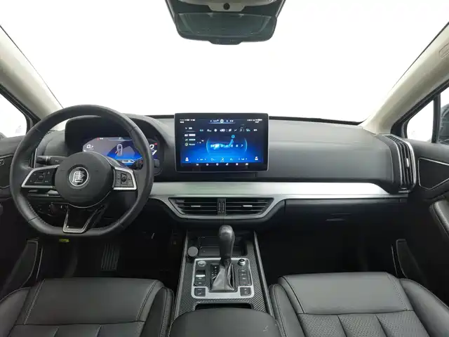 BYD Tang 2018 2.0T Automatic Smart Connection Honor Edition 7-Seater China V — фото 5
