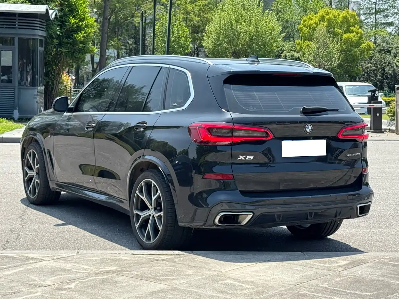 BMW X5 (Import) 2020 xDrive40i Premium M Sport Package фото 6