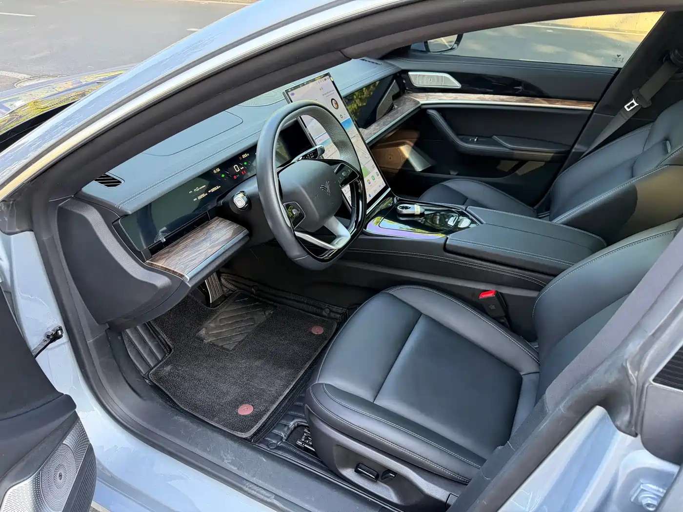 Nezha Auto Nezha S 2024 2024 Model Pure Electric 520km RWD Lite Edition