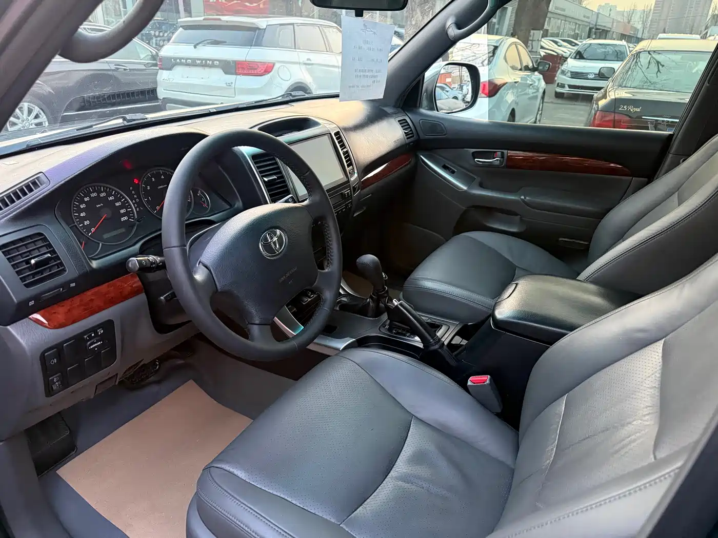 Toyota Prado фото 4