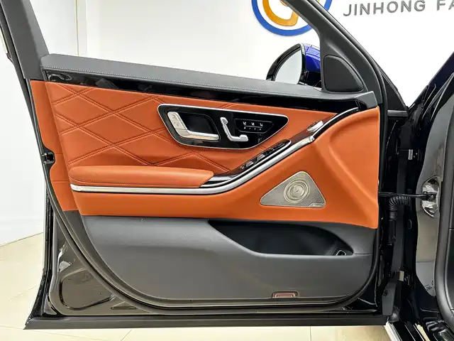 Mercedes-Benz Maybach S-Class 2023 S 480 4MATIC — фото 4
