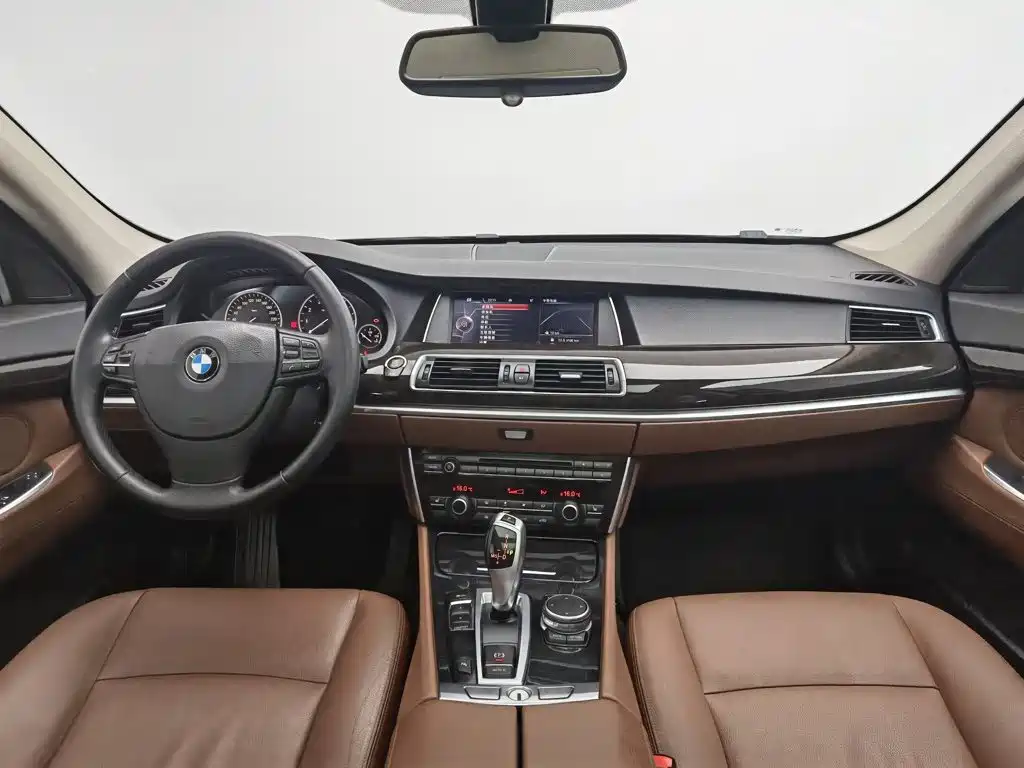 BMW 5 Series GT 2015 2014 528i Leading