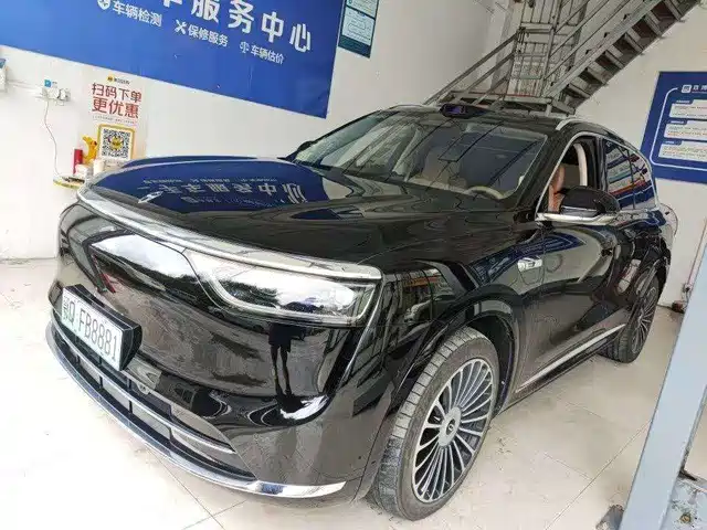 AITO Wenjie AITO M8 2025