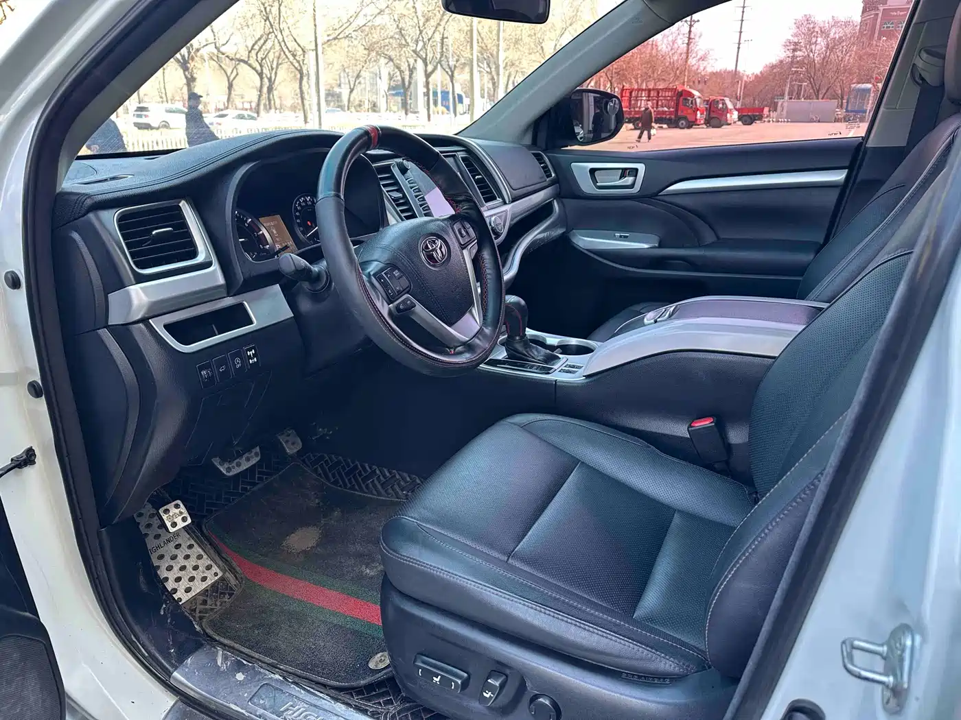Toyota Highlander 2015 2.0T AWD Luxury Edition 7-seater фото 4