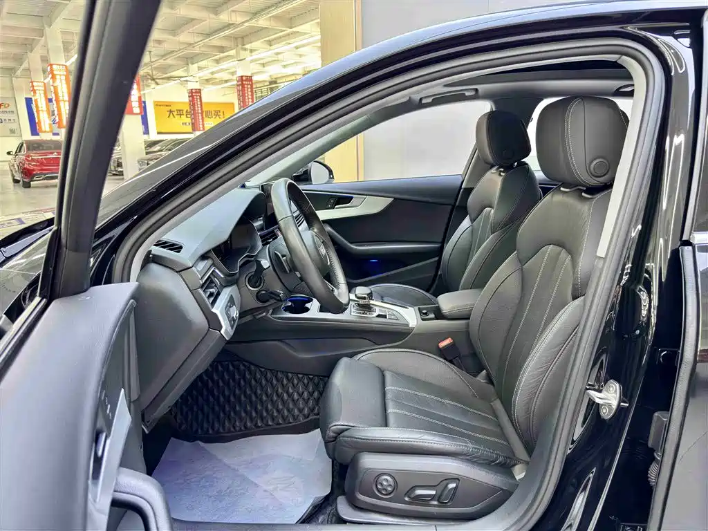 Audi A4L 2020 40 TFSI Fashion Dynamic Edition фото 8