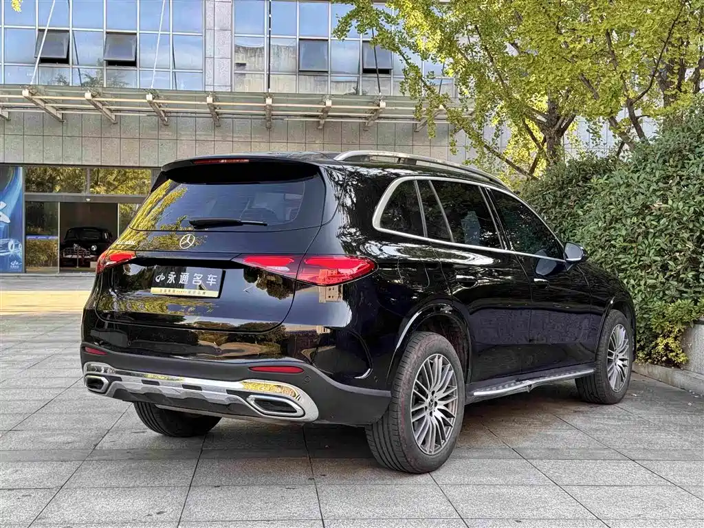 Фото 13 - Mercedes-Benz GLC