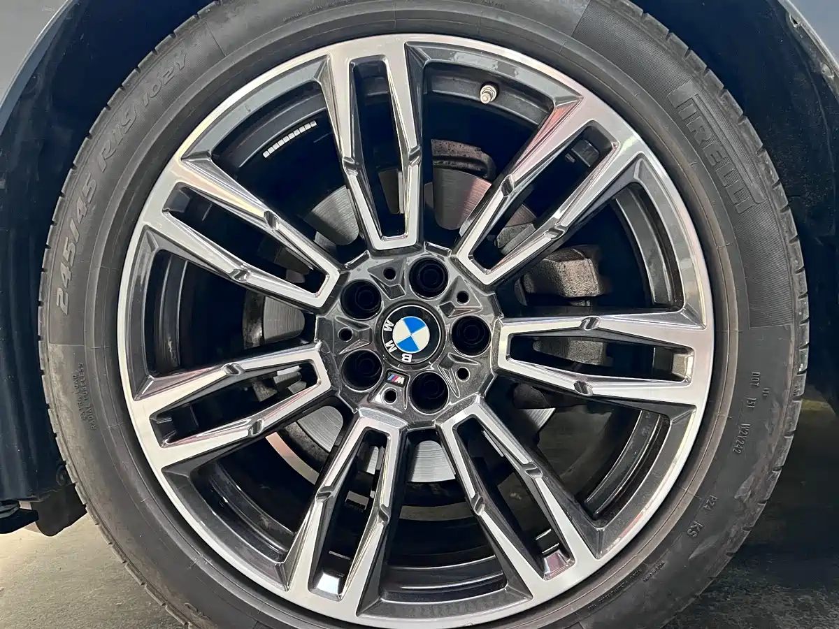 BMW 5 Series 2024 525Li M Sport Package фото 4
