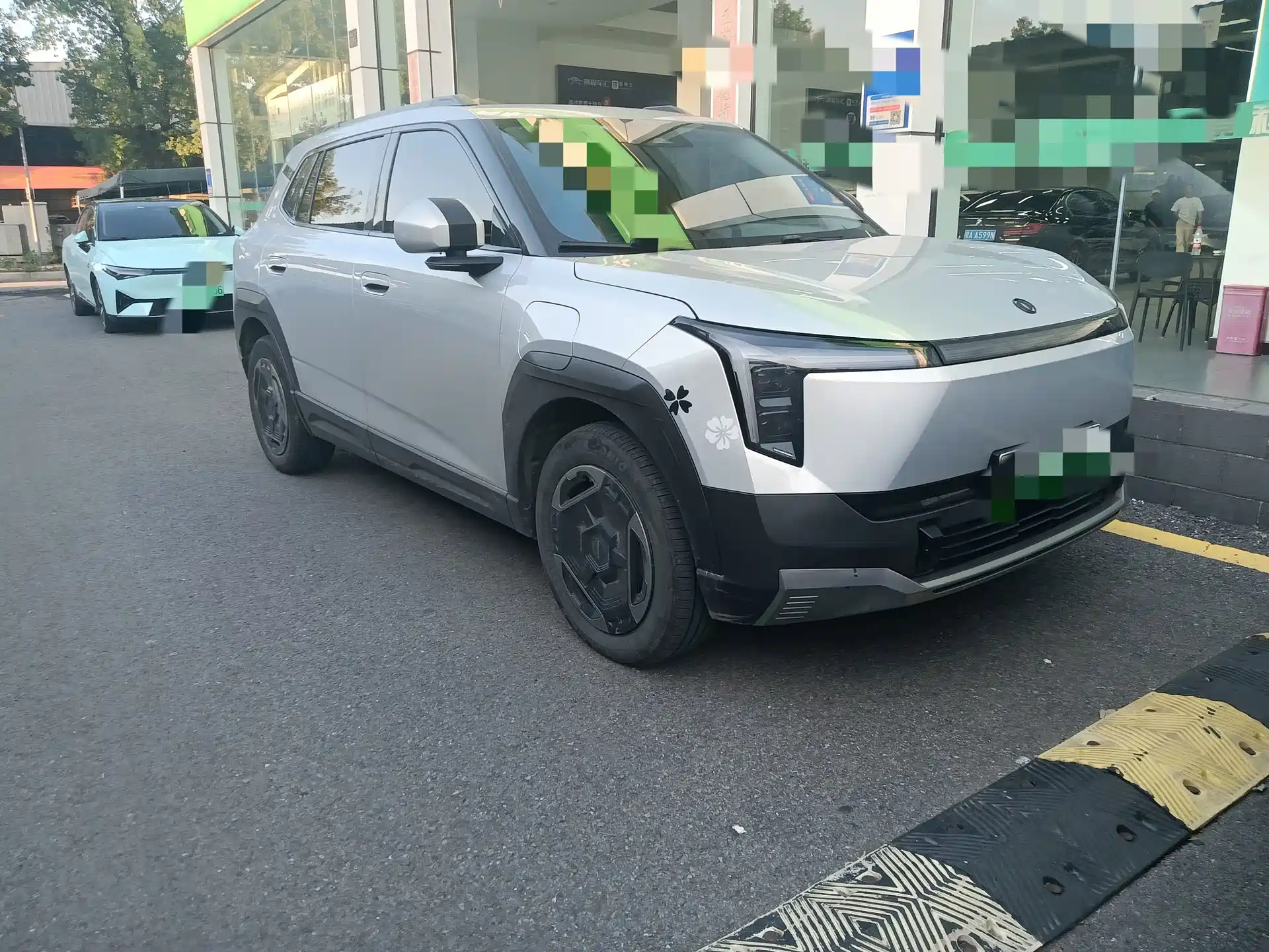 Photo 3 - Dongfeng Yipai Nano 06