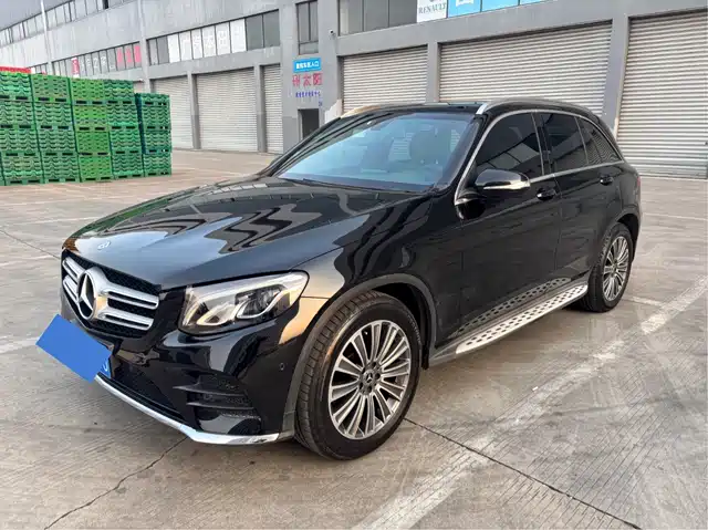 MERCEDES-BENZ GLC