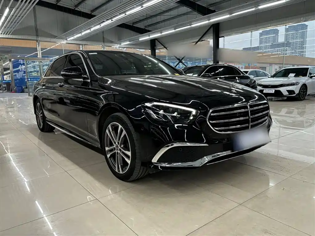 Mercedes-Benz E-Class 2023 E 260 L Sport фото 3