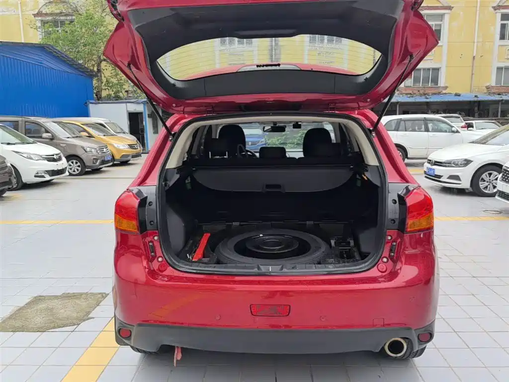 Mitsubishi ASX 2016 1.6L Manual 2WD Pioneer Edition фото 19