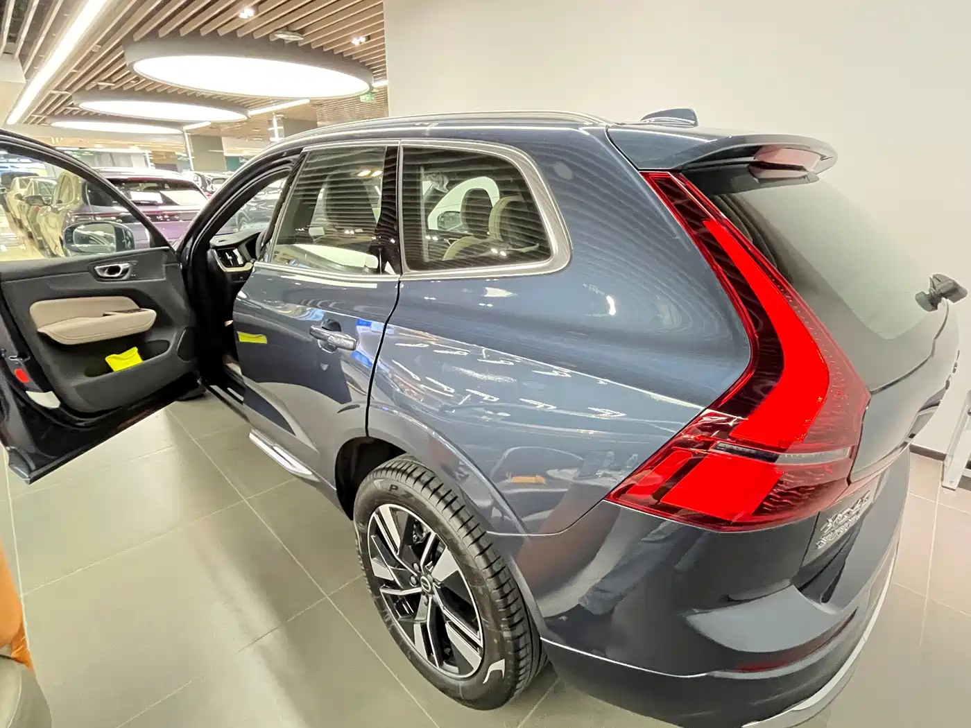 Volvo XC60 2026 2026 Model B5 AWD Premium Luxury