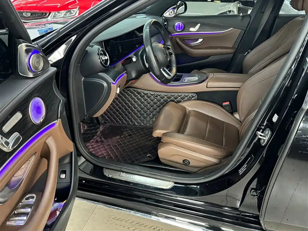 Mercedes-Benz E-Class 2023 E 260 L Sport фото 9
