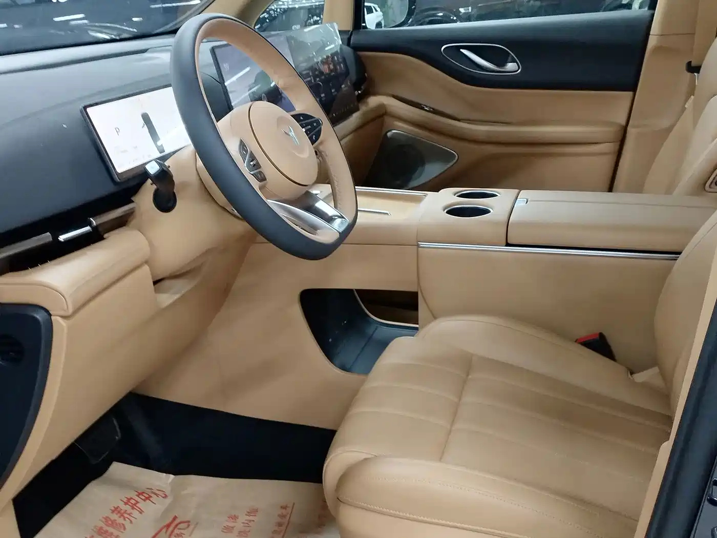 Voyah Auto Voyah Dreamer 2026 2025 PHEV 4WD Kunpeng Premium Edition