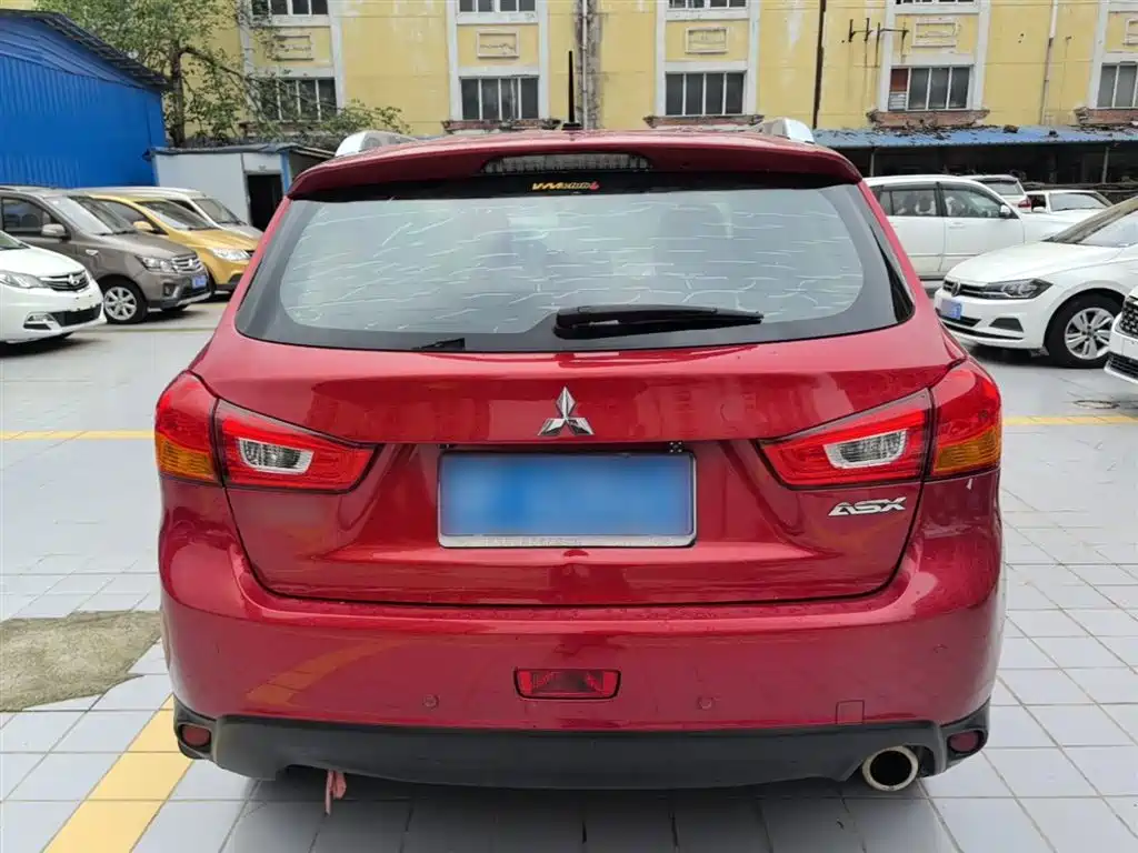 Mitsubishi ASX 2016 1.6L Manual 2WD Pioneer Edition фото 6