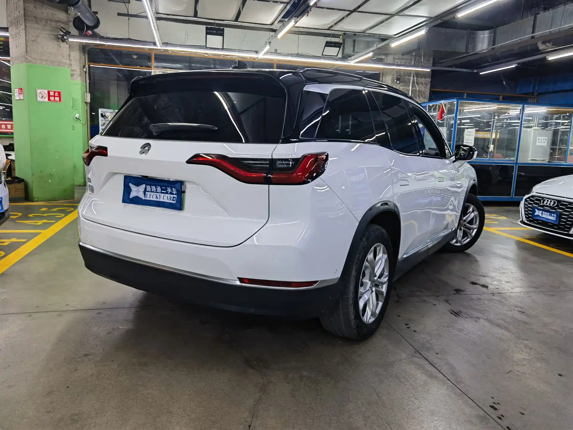 Фото 6 - NIO ES8