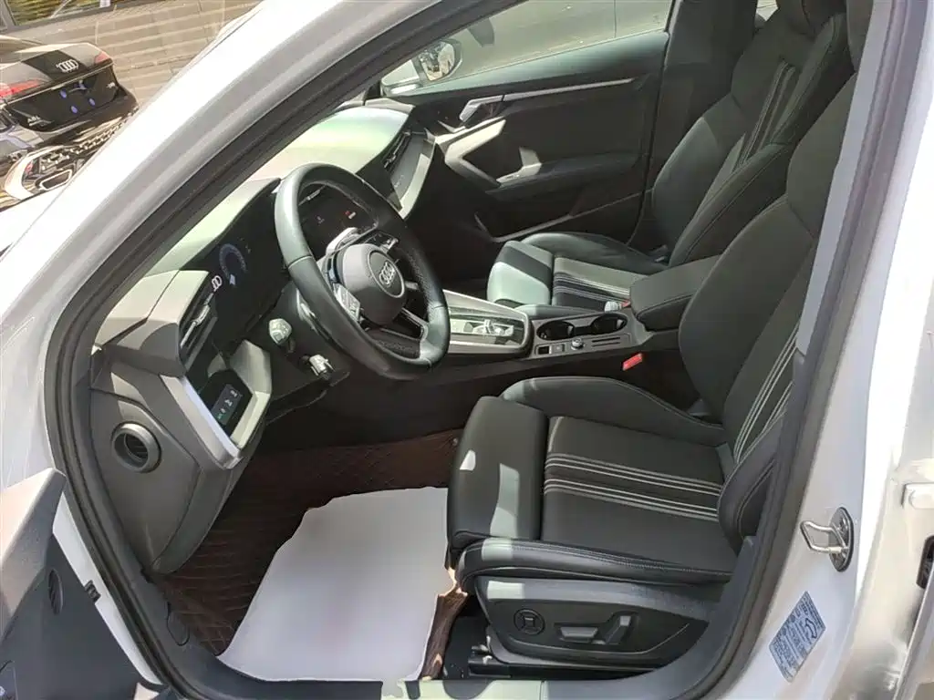 Audi A3 2024 Model Sportback 35 TFSI Fashion Sport фото 15