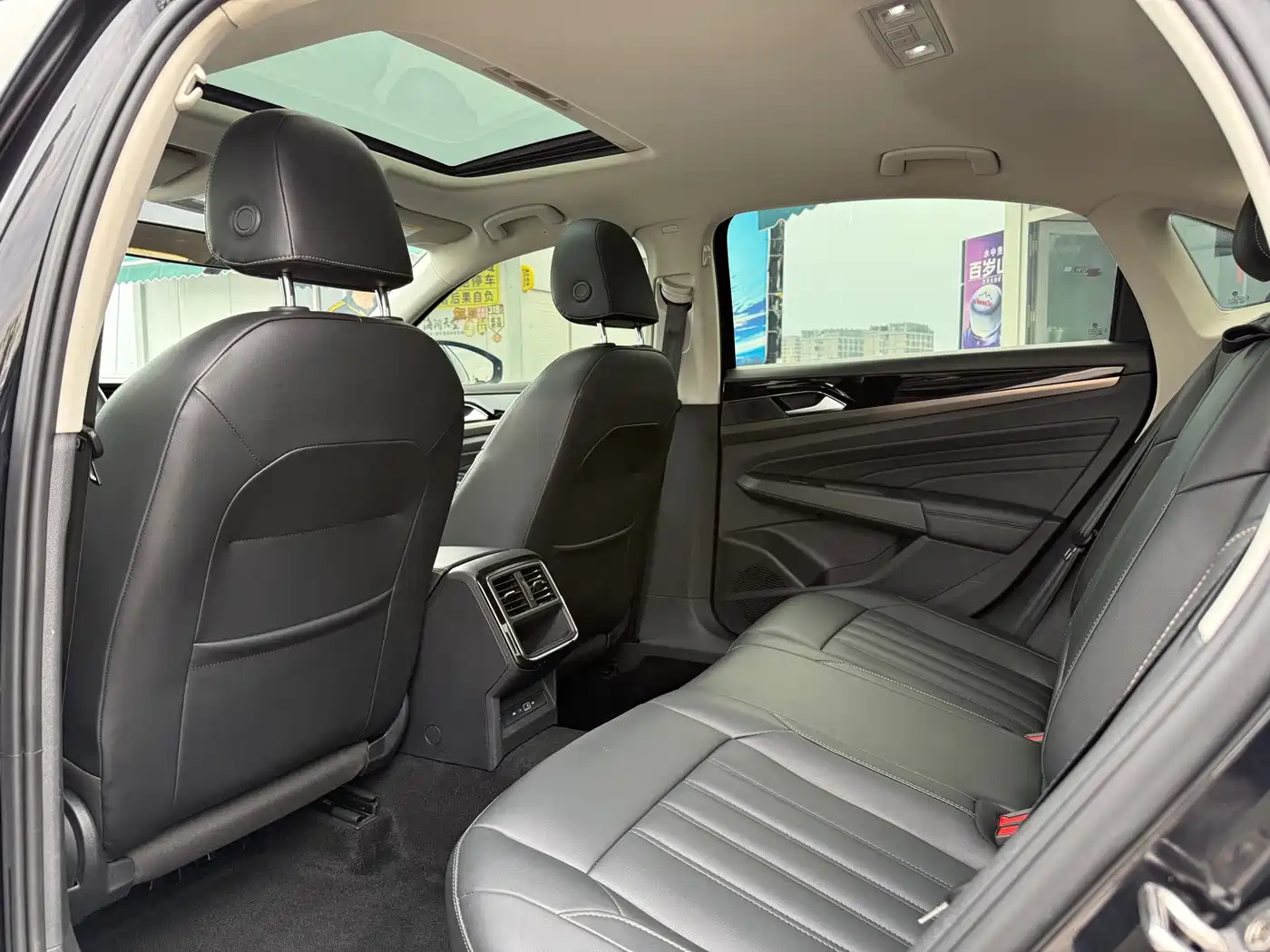 Volkswagen Passat 2020 Facelift 280TSI Business Version China VI фото 6