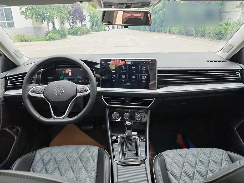 Volkswagen Sagitar 2025 Model Second Facelift 300TSI DSG Transcend Edition фото 10