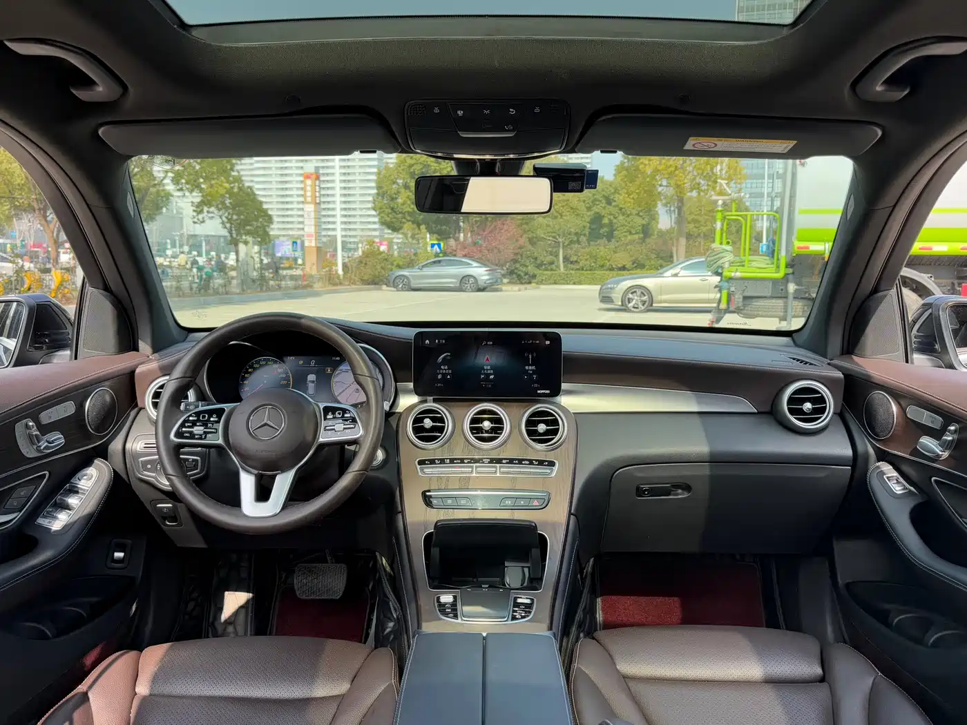 Mercedes-Benz GLC 2021 GLC 260 L 4MATIC Luxury фото 17
