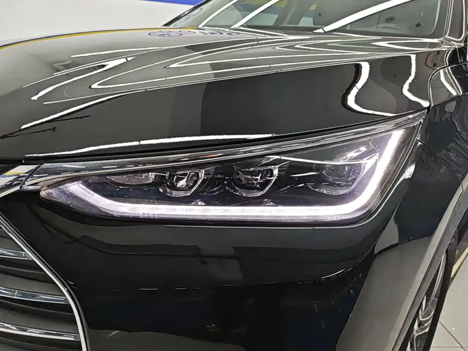 BYD Tang 2020 2019 2.0T Automatic Smart Connect Luxury 5-seater China VI