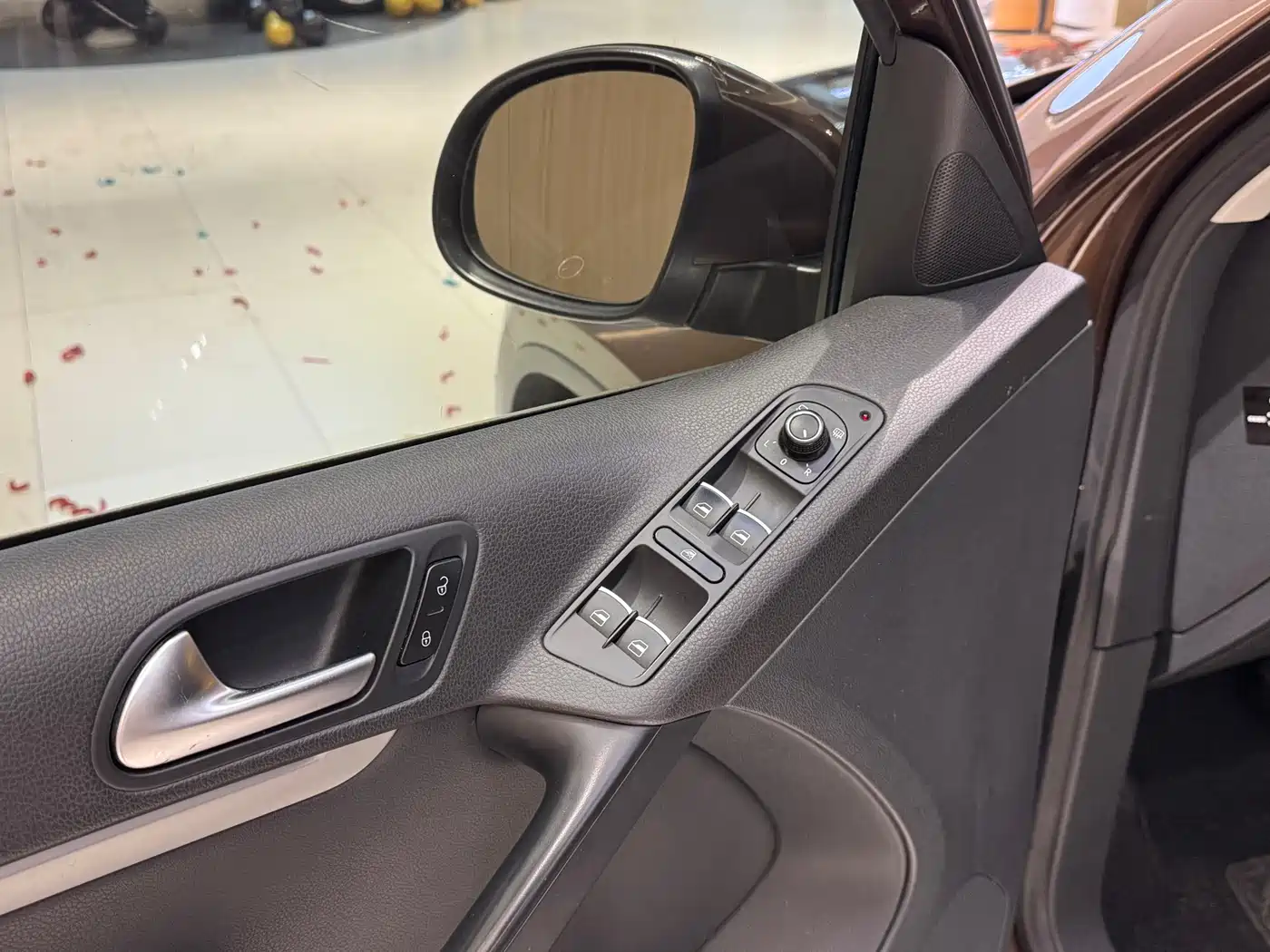 Volkswagen Tiguan 2016 Model 300TSI Automatic 4WD Luxury Edition фото 10