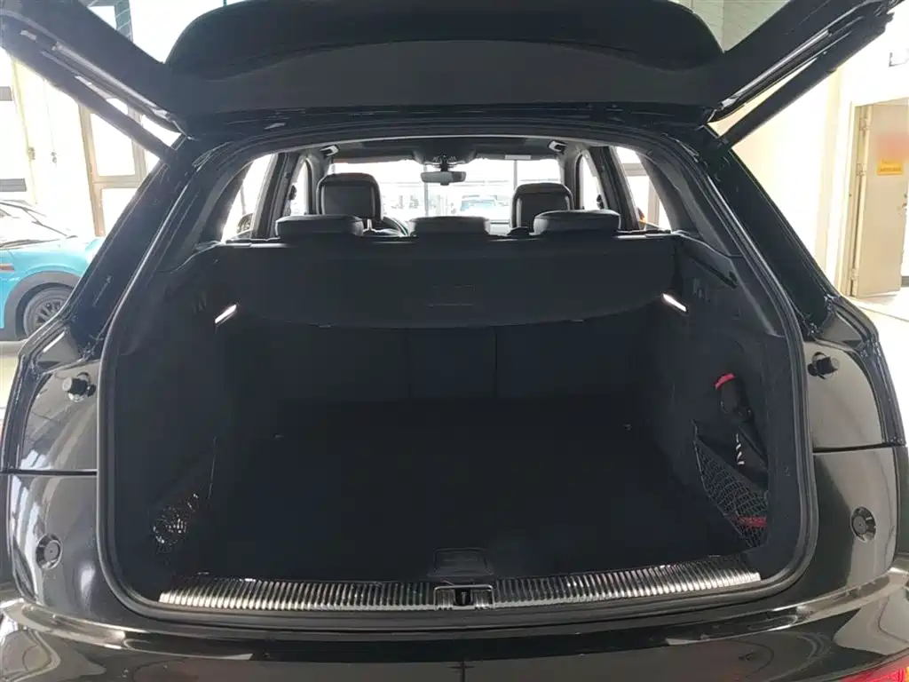 Audi Q5L 2024 Model 45 TFSI Luxury Dynamic фото 19
