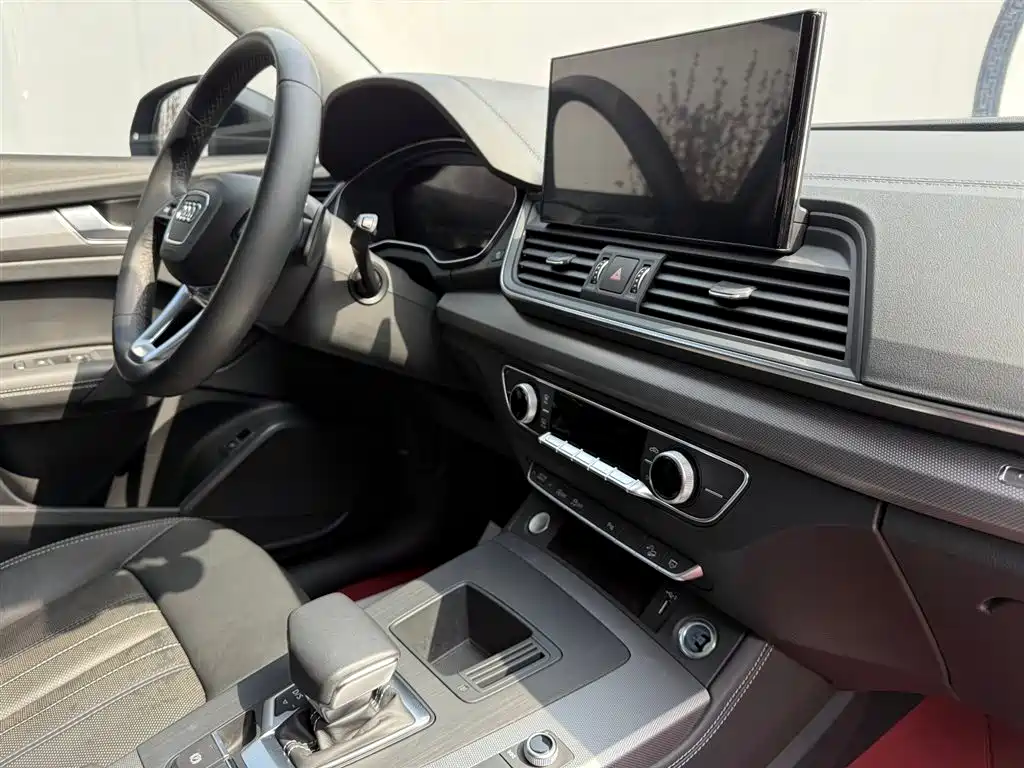 Audi Q5L 2022 40T Fashion Elegance фото 31