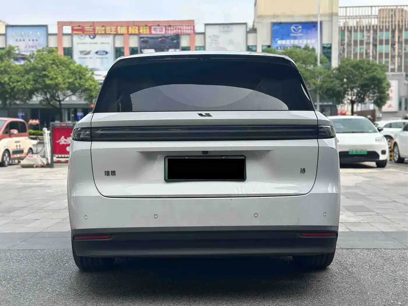 Li Auto Li i8 2025 2025 Standard Edition