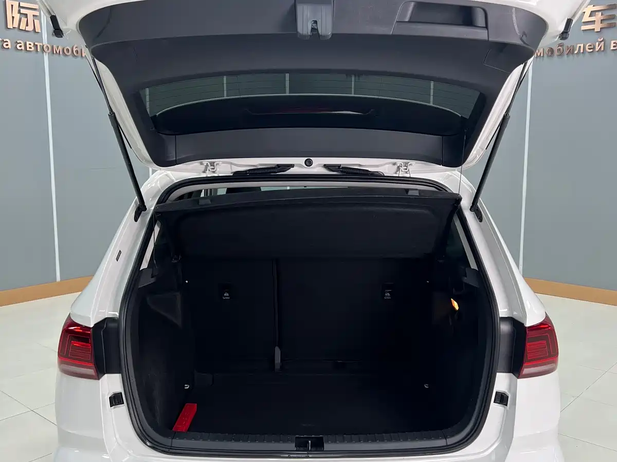 Volkswagen Tharu 2022 280TSI FWD Luxury Edition фото 24