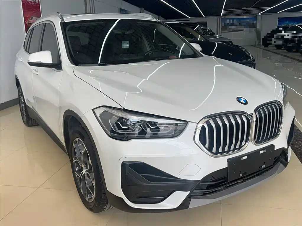 BMW X1 2020 sDrive25Li Leading Model фото 5