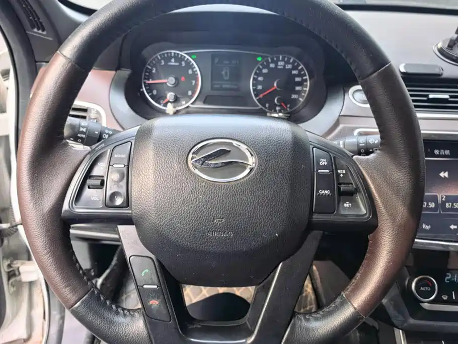 Landwind X7 2016 2015 2.0T Panorama Premium