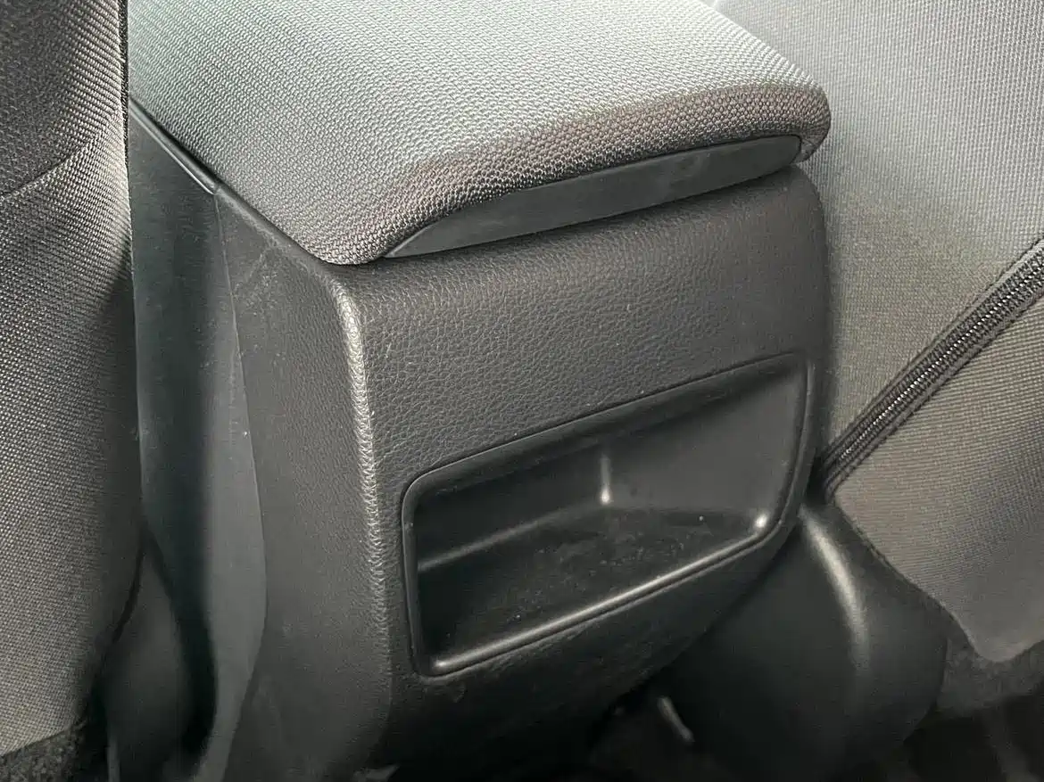 Toyota Corolla Cross 2024 2.0L Smart Hybrid Dual Engine Pioneer Edition фото 28