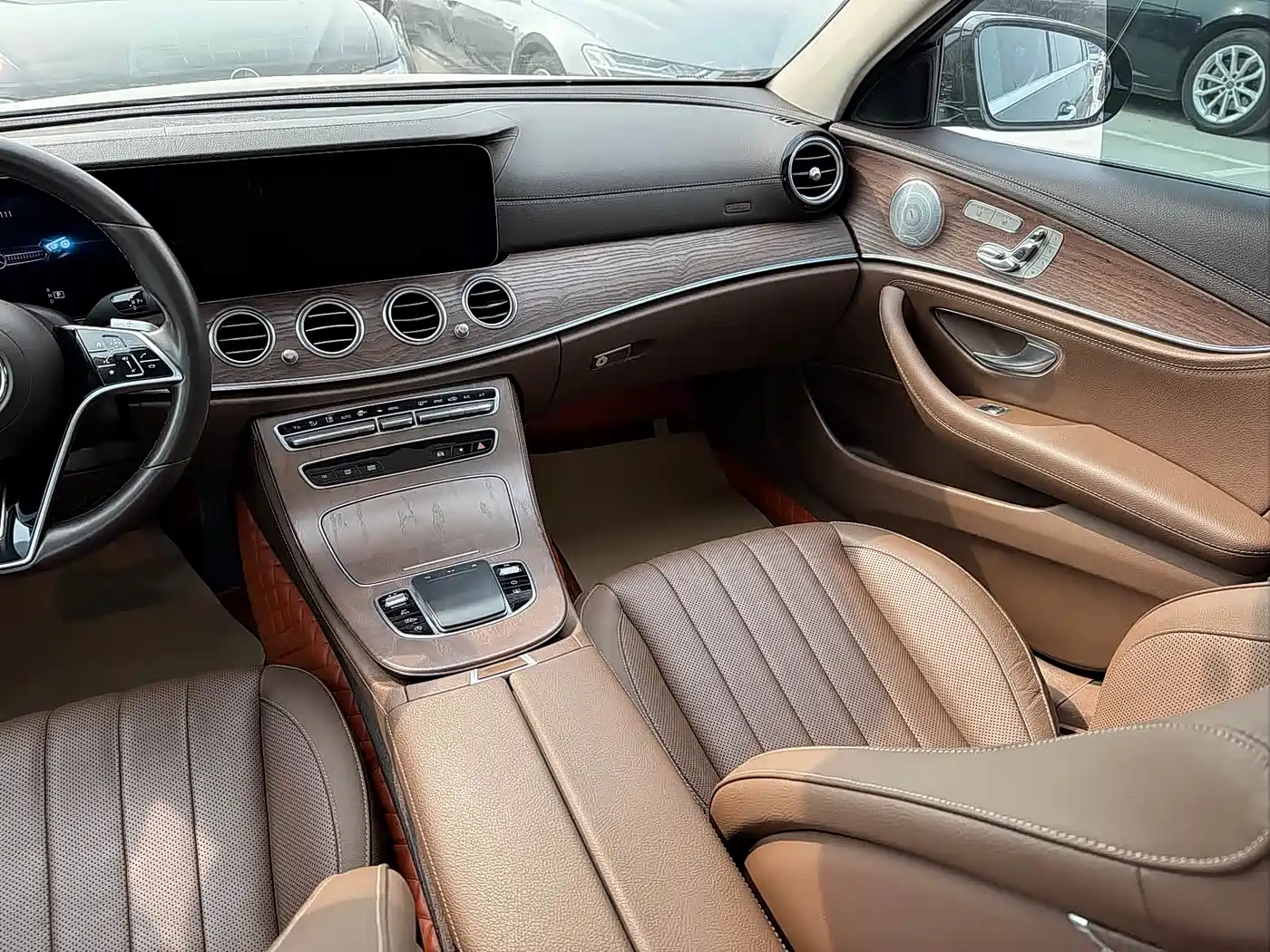 Mercedes-Benz E-Class 2021 E 300 L Premium фото 16