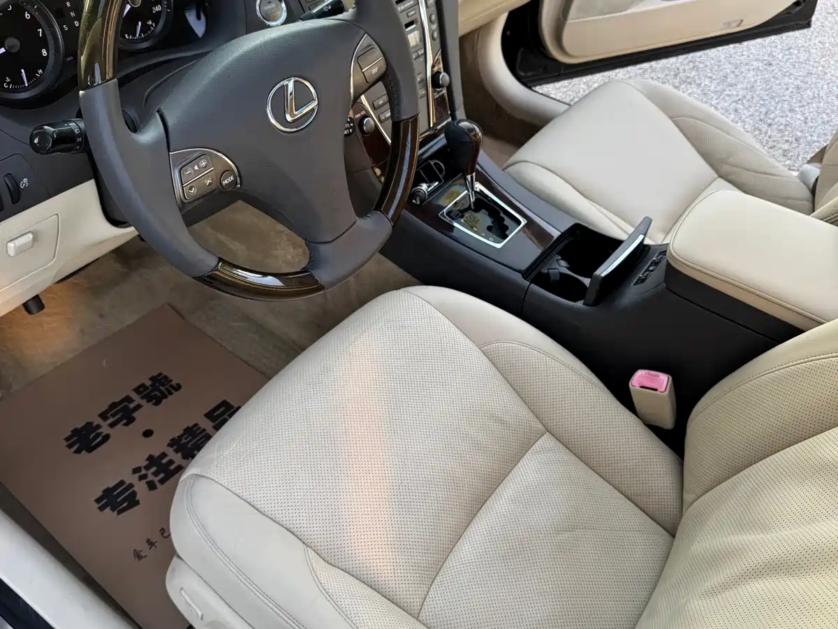 Lexus ES 2010 350 Luxury Edition фото 12