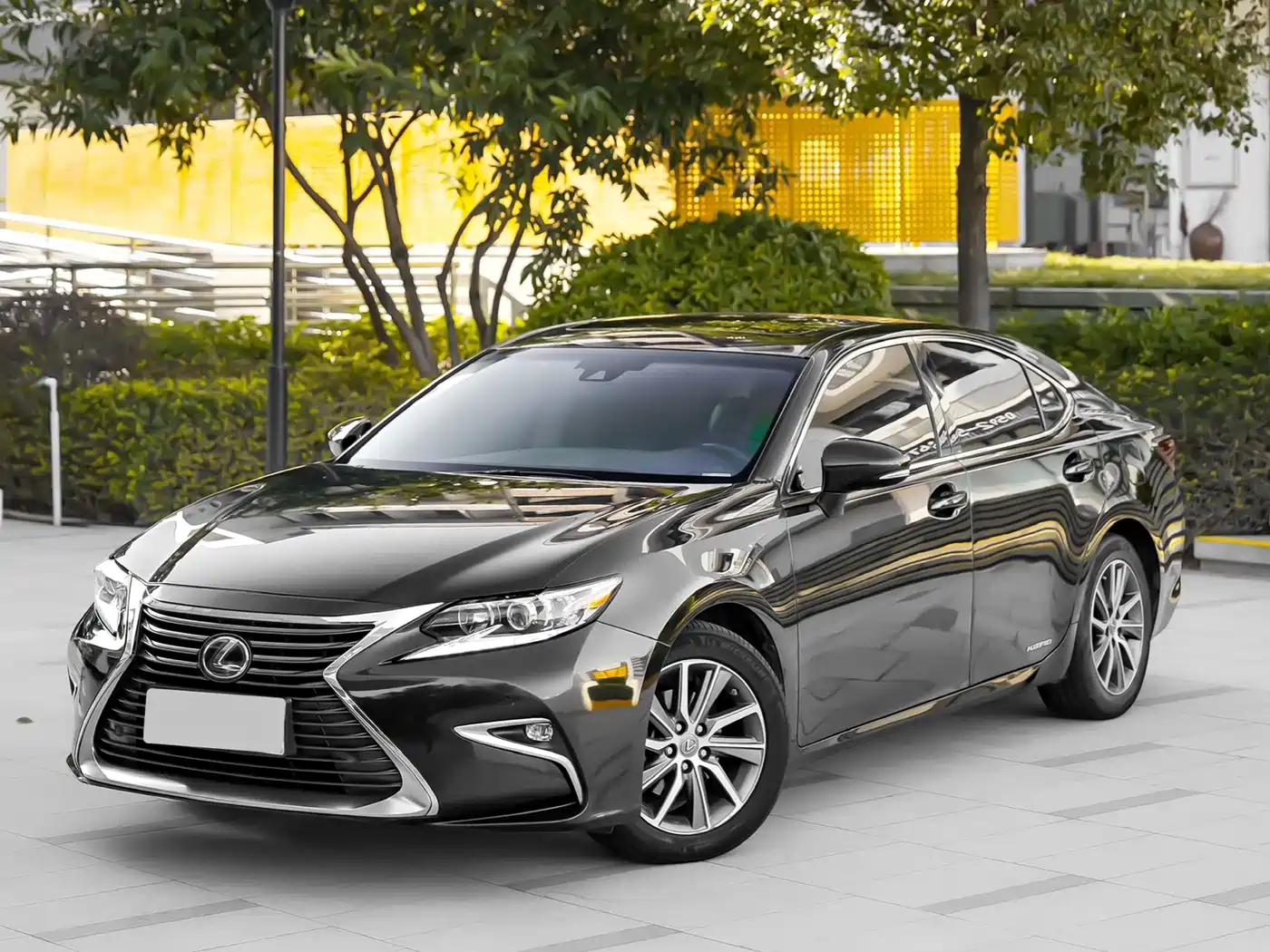 Lexus ES 2015 300h Luxury Edition