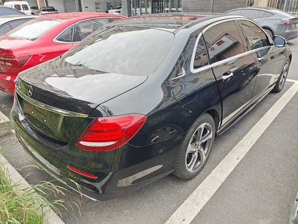 Mercedes-Benz E-Class 2017 E 300 L Sport Luxury фото 7