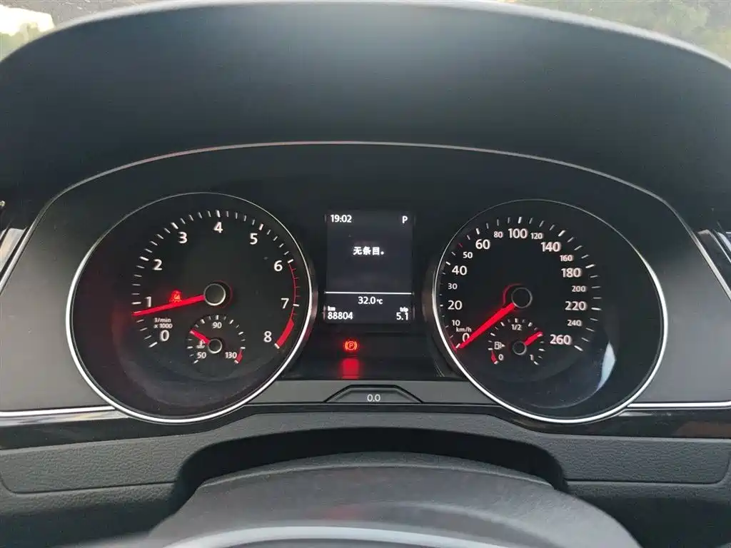 Volkswagen Magotan 2018 330TSI DSG Luxury фото 12